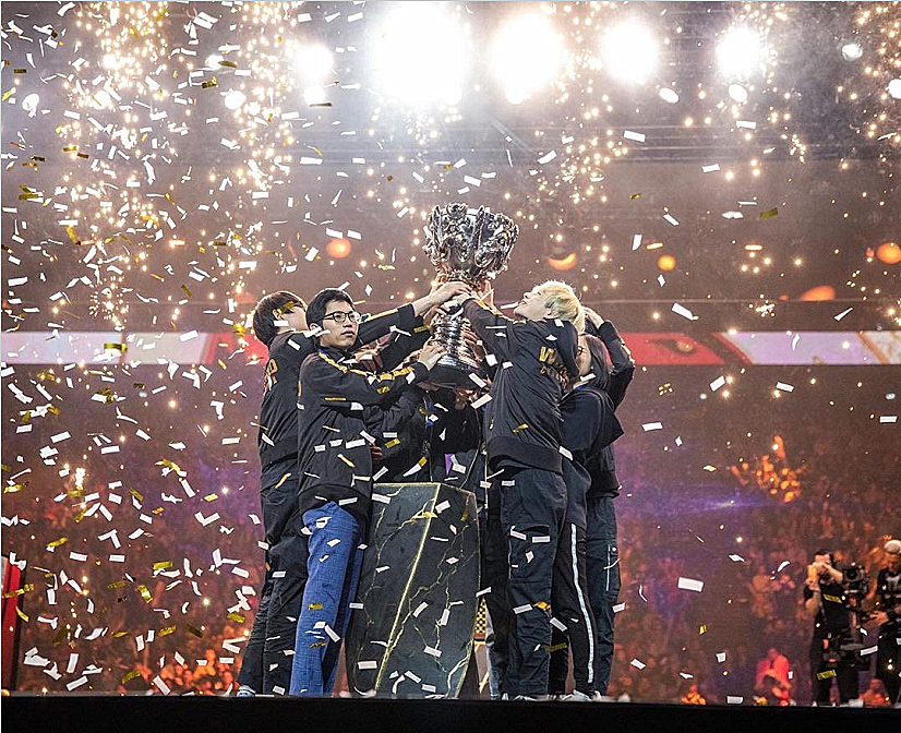 开云体育入口-包含CLG绝杀DFM，Xiaohu开启传奇时刻激烈交锋小组赛，成为赛场最大亮点的词条