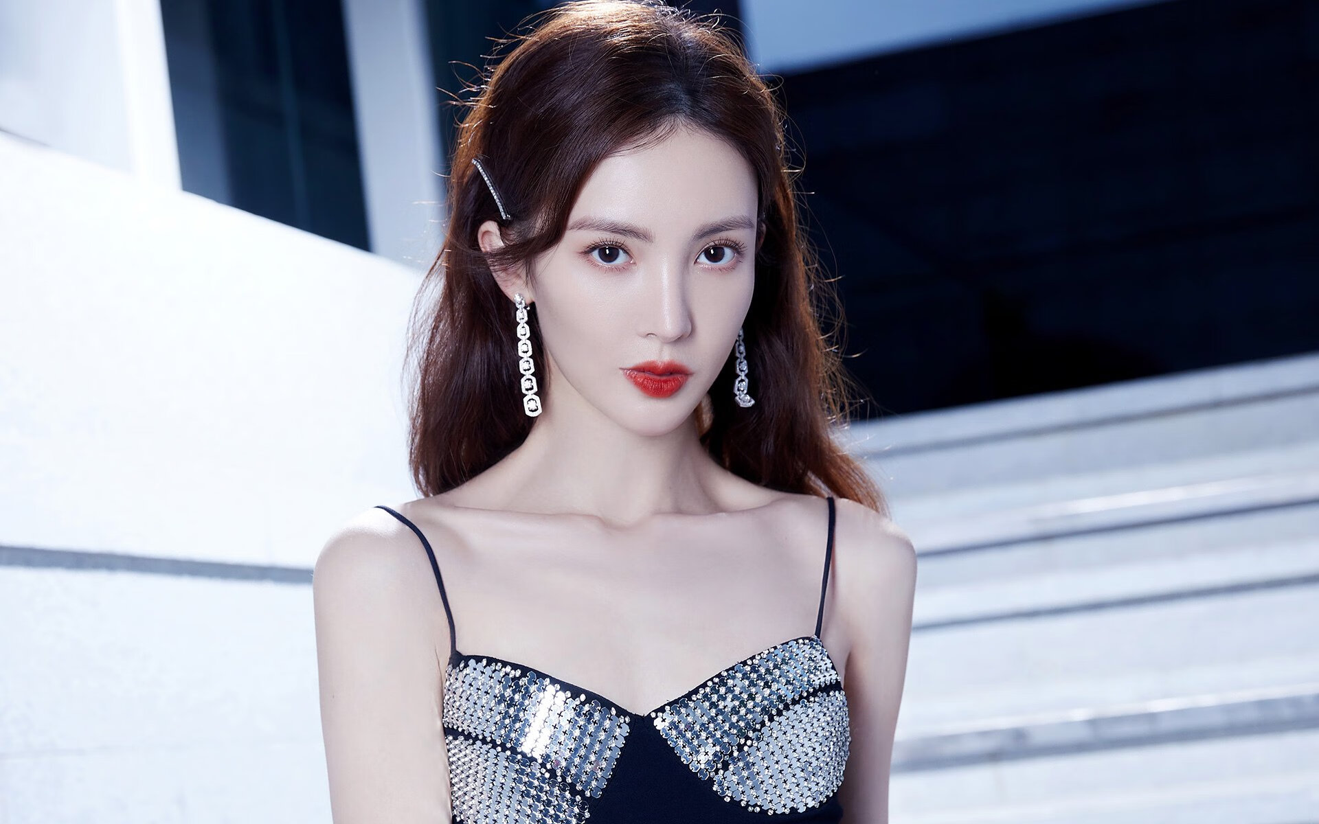 开云体育APP下载-法兰西铁骑碾压巴斯克雄狮，布鲁诺悄然掌舵，法国战车驶向胜利