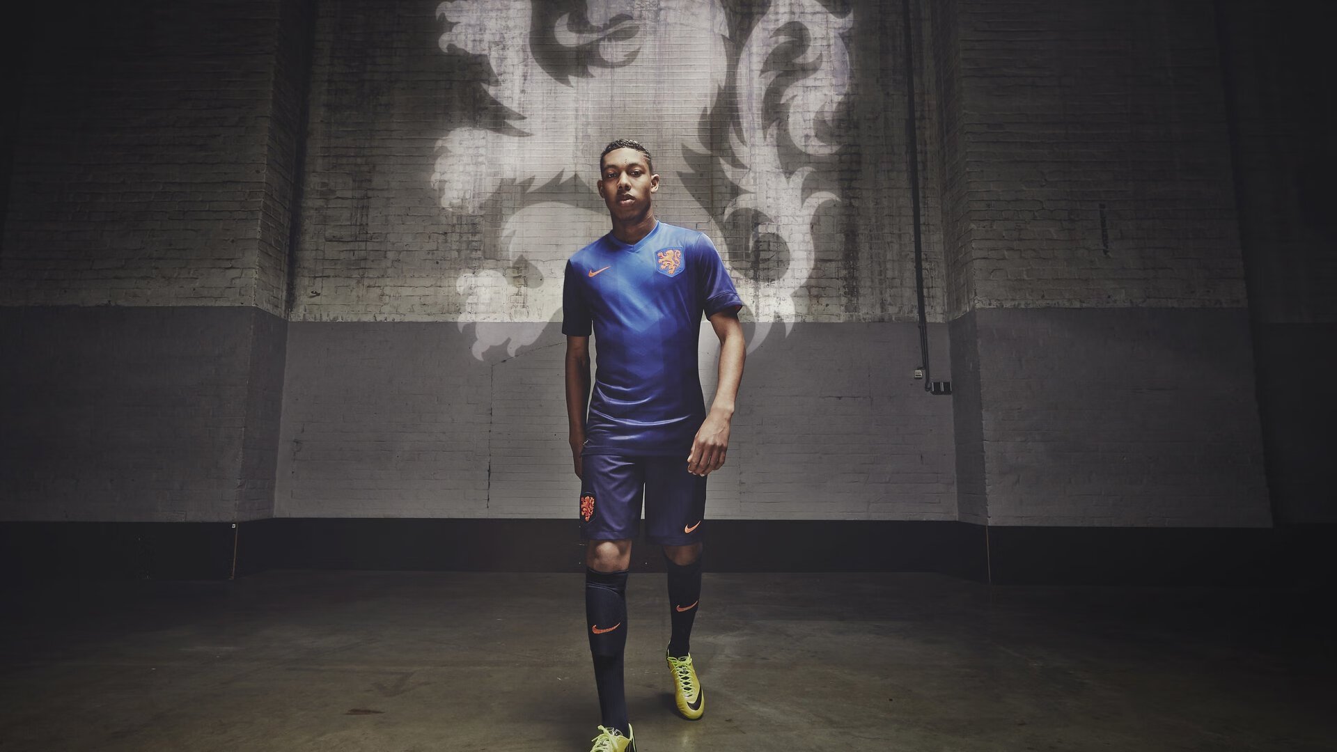 开云体育app-向死而生！深圳军刺出鞘打穿黄蜂，这是一场关于绝境与铁血的胜利