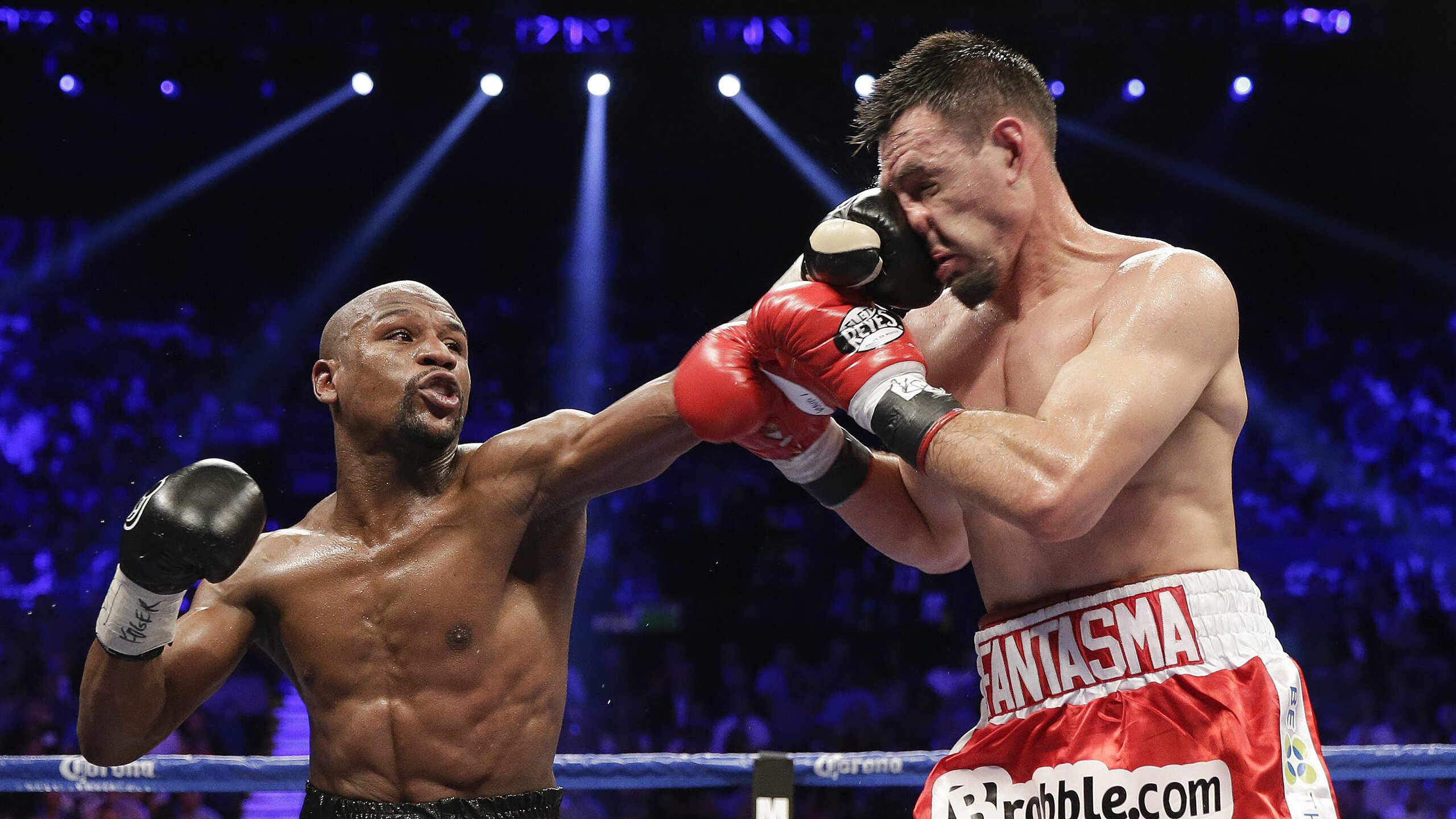 开云体育APP下载-三球觉醒，死神降临！黄蜂蛰伤篮网，杜兰特在意甲焦点战杀死比赛