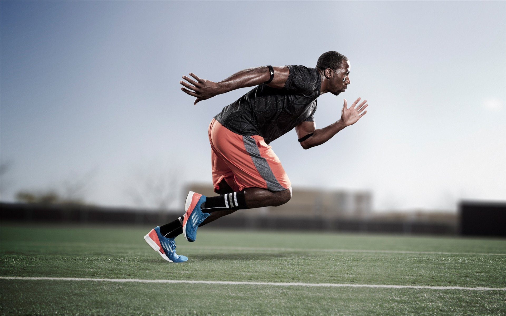 后防铁闸变绝杀英雄！34岁加纳硬汉一球定乾坤，塞维利亚争冠路杀出黑马